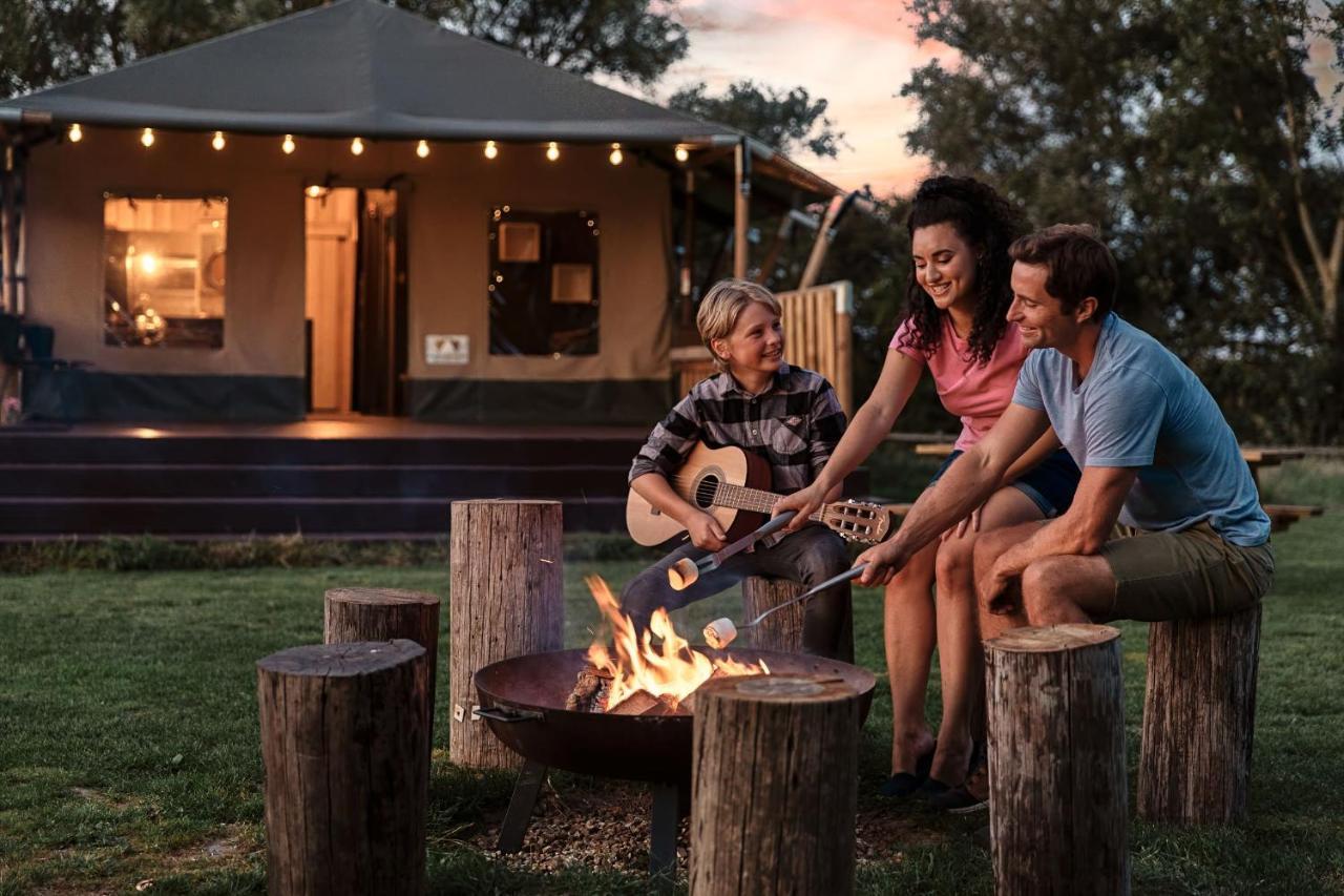 Horsley Hale Farm Glamping Hotel Ely Bagian luar foto